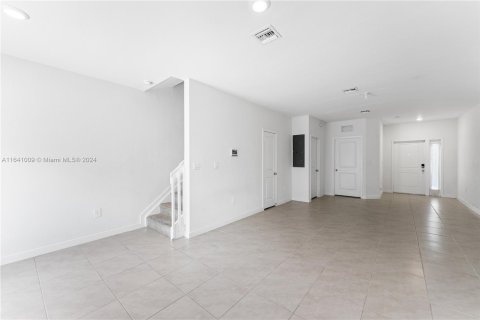 Touwnhouse à vendre à Florida City, Floride: 3 chambres, 128.21 m2 № 1321398 - photo 7