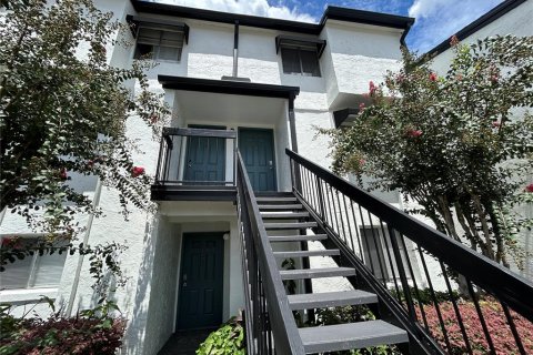 Condominio en venta en Orlando, Florida, 2 dormitorios, 112.78 m2 № 1356294 - foto 1