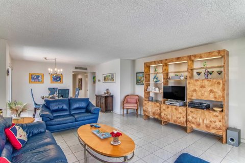 Condo in Palm Beach, Florida, 2 bedrooms  № 1040792 - photo 22