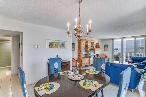 Condo in Palm Beach, Florida, 2 bedrooms  № 1040792 - photo 29