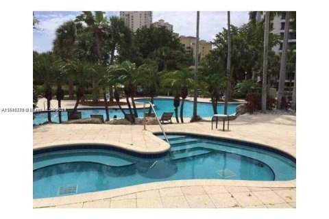 Condominio en venta en Aventura, Florida, 2 dormitorios, 120.96 m2 № 1233829 - foto 27