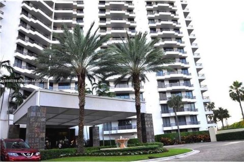 Condominio en venta en Aventura, Florida, 2 dormitorios, 120.96 m2 № 1233829 - foto 1