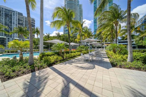 Copropriété à vendre à Miami, Floride: 2 chambres, 127 m2 № 1023602 - photo 29