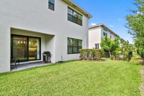 Townhouse in Lake Worth, Florida 4 bedrooms, 227.61 sq.m. № 1207390 - photo 7