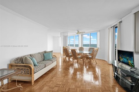 Condominio en venta en Miami Beach, Florida, 2 dormitorios, 135.17 m2 № 1294729 - foto 5