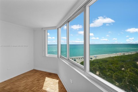 Condominio en venta en Miami Beach, Florida, 2 dormitorios, 135.17 m2 № 1294729 - foto 1