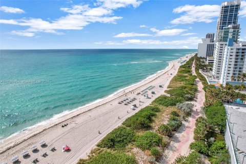 Condominio en venta en Miami Beach, Florida, 2 dormitorios, 135.17 m2 № 1294729 - foto 19