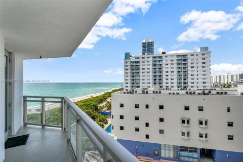 Condominio en venta en Miami Beach, Florida, 2 dormitorios, 135.17 m2 № 1294729 - foto 2