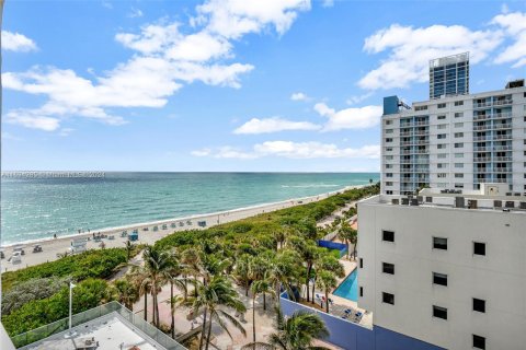 Condominio en venta en Miami Beach, Florida, 2 dormitorios, 135.17 m2 № 1294729 - foto 20