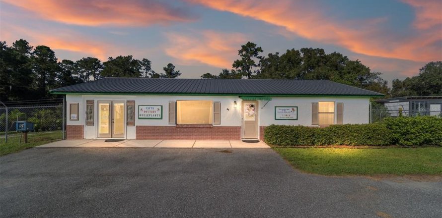 Immobilier commercial à Ocala, Floride 120.77 m2 № 1395580