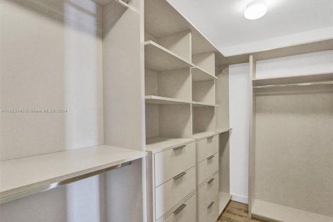 Copropriété à louer à Miami, Floride: 3 chambres, 152.92 m2 № 1348141 - photo 13