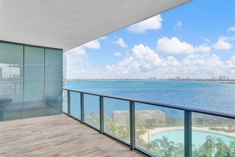 Copropriété à louer à Miami, Floride: 3 chambres, 152.92 m2 № 1348141 - photo 1