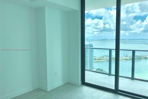 Condominio en venta en Miami, Florida, 1 dormitorio, 56.67 m2 № 1060730 - foto 11