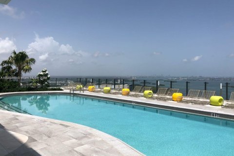 Condominio en venta en Miami, Florida, 1 dormitorio, 56.67 m2 № 1060730 - foto 23