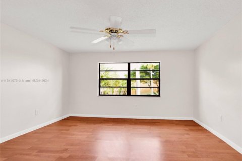 Condominio en venta en Pinecrest, Florida, 3 dormitorios, 100.89 m2 № 1060628 - foto 6