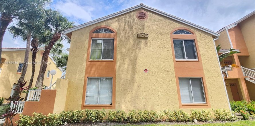 Condo in Coral Springs, Florida, 2 bedrooms  № 1402609