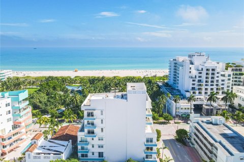 Condominio en venta en Miami Beach, Florida, 1 dormitorio, 70.61 m2 № 1402611 - foto 4