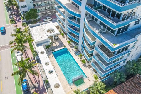 Condominio en venta en Miami Beach, Florida, 1 dormitorio, 70.61 m2 № 1402611 - foto 24