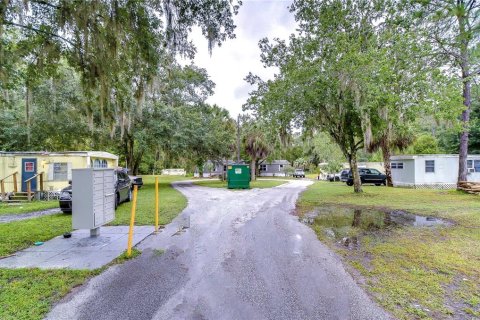 Propiedad comercial en venta en Land O' Lakes, Florida № 1357740 - foto 16