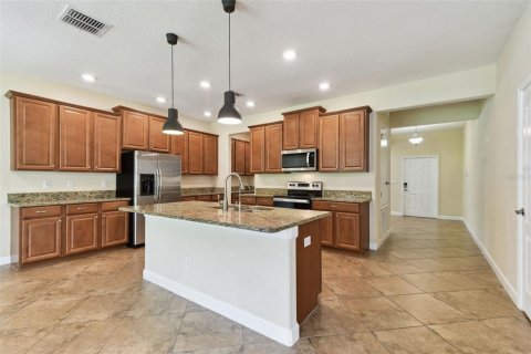 Casa en alquiler en Tampa, Florida, 4 dormitorios, 271.37 m2 № 1357704 - foto 15