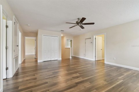 Casa en alquiler en Tampa, Florida, 4 dormitorios, 271.37 m2 № 1357704 - foto 28