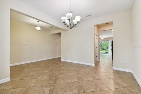 House in Tampa, Florida 4 bedrooms, 271.37 sq.m. № 1357704 - photo 9