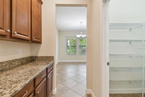 Casa en alquiler en Tampa, Florida, 4 dormitorios, 271.37 m2 № 1357704 - foto 11