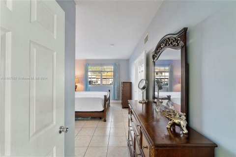 Copropriété à vendre à Pembroke Pines, Floride: 1 chambre, 75.25 m2 № 1358944 - photo 17