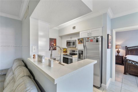 Copropriété à vendre à Pembroke Pines, Floride: 1 chambre, 75.25 m2 № 1358944 - photo 10