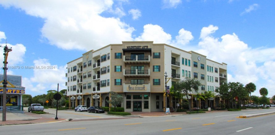 Estudio en el Condominio en Davie, Florida  № 1241399