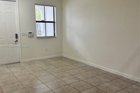 Condominio en venta en Doral, Florida, 3 dormitorios, 165.09 m2 № 1037398 - foto 2