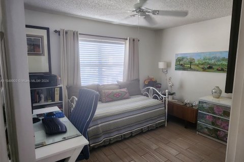 Copropriété à vendre à Sunrise, Floride: 2 chambres, 78.97 m2 № 1060758 - photo 7