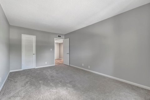 Copropriété à vendre à Pompano Beach, Floride: 1 chambre, 62.71 m2 № 1072663 - photo 13