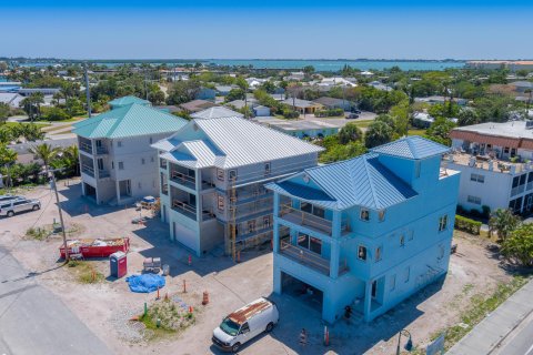 Townhouse in Hutchinson Island South, Florida 3 bedrooms, 253.53 sq.m. № 1056988 - photo 11