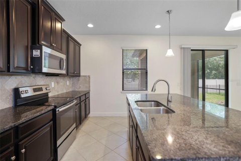 Casa en venta en Tampa, Florida, 4 dormitorios, 225.47 m2 № 1344812 - foto 5