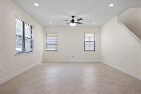 Casa en venta en Tampa, Florida, 4 dormitorios, 225.47 m2 № 1344812 - foto 9