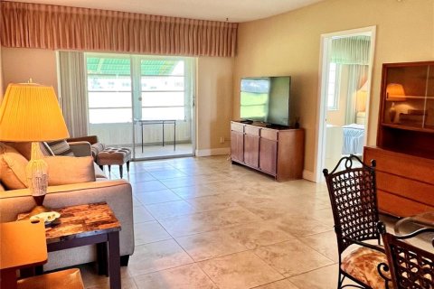 Condo in Pompano Beach, Florida, 2 bedrooms  № 1068098 - photo 23