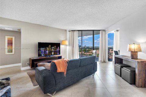 Condo in Aventura, Florida, 2 bedrooms  № 1328588 - photo 4