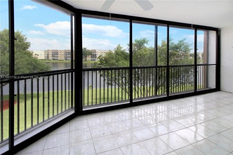 Copropriété à vendre à Tamarac, Floride: 2 chambres, 164.62 m2 № 1345145 - photo 30