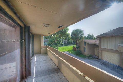 Touwnhouse à louer à Miramar, Floride: 2 chambres, 92.9 m2 № 1345104 - photo 7