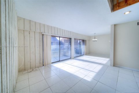 Touwnhouse à louer à Miramar, Floride: 2 chambres, 92.9 m2 № 1345104 - photo 4