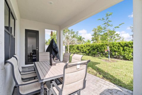 Villa ou maison à vendre à Miramar, Floride: 5 chambres, 314.1 m2 № 1076739 - photo 12