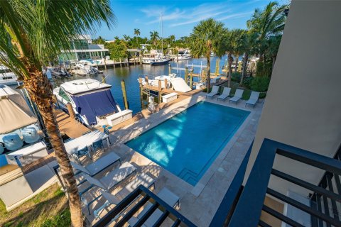 Copropriété à vendre à Fort Lauderdale, Floride: 3 chambres, 220.36 m2 № 1076843 - photo 4