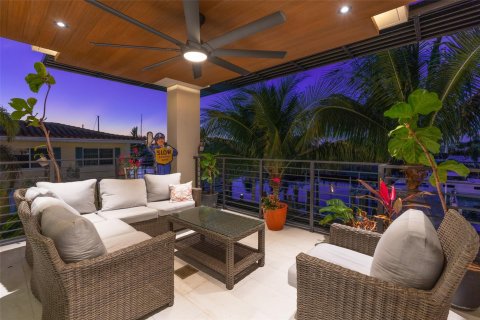 Condominio en venta en Fort Lauderdale, Florida, 3 dormitorios, 220.36 m2 № 1076843 - foto 5