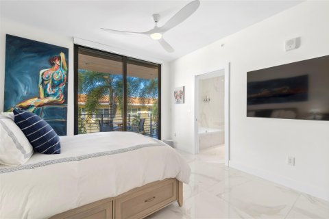 Condo in Fort Lauderdale, Florida, 3 bedrooms  № 1076843 - photo 13