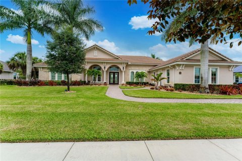 Villa ou maison à vendre à Davie, Floride: 4 chambres, 457.17 m2 № 1216481 - photo 8