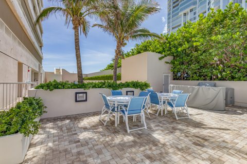 Condominio en venta en Riviera Beach, Florida, 2 dormitorios, 185.8 m2 № 1162057 - foto 10