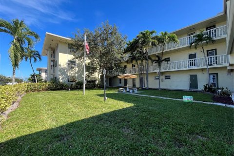 Condominio en alquiler en Pompano Beach, Florida, 1 dormitorio, 59.46 m2 № 1397811 - foto 2