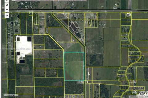 Propiedad comercial en venta en Clewiston, Florida № 1398174 - foto 1