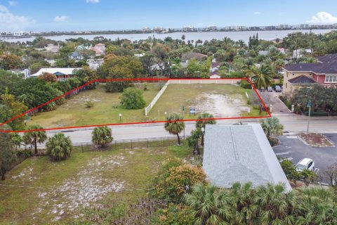 Terreno en venta en Lake Worth, Florida № 1024246 - foto 12